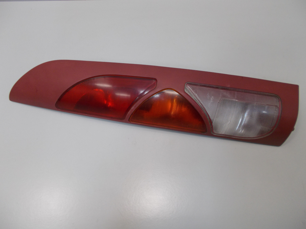 7700308716 Pravé zadní světlo Renault Kangoo I 1997-2001, na výklopné dveře