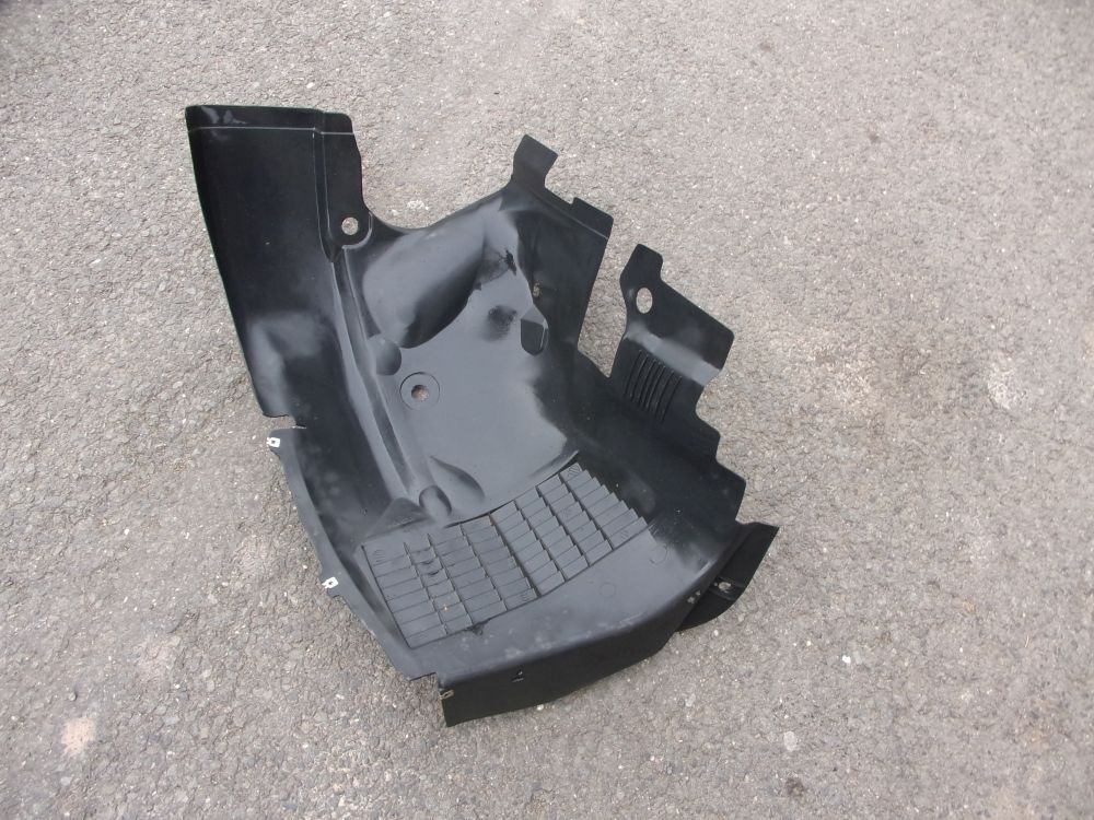 7700841600 Levé přední nadkolí Renault Scenic I 1996-1999