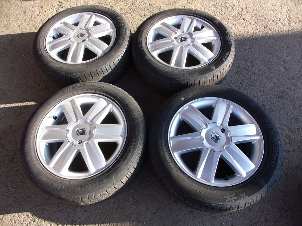 Letní obutá sada Renault, disky 6,5x16 ET49 4x100x60, pneu 205/55/16 91H HANKOOK