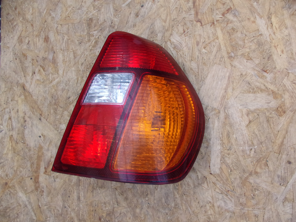 8200054301 Pravé zadní světlo Renault Thalia 01-