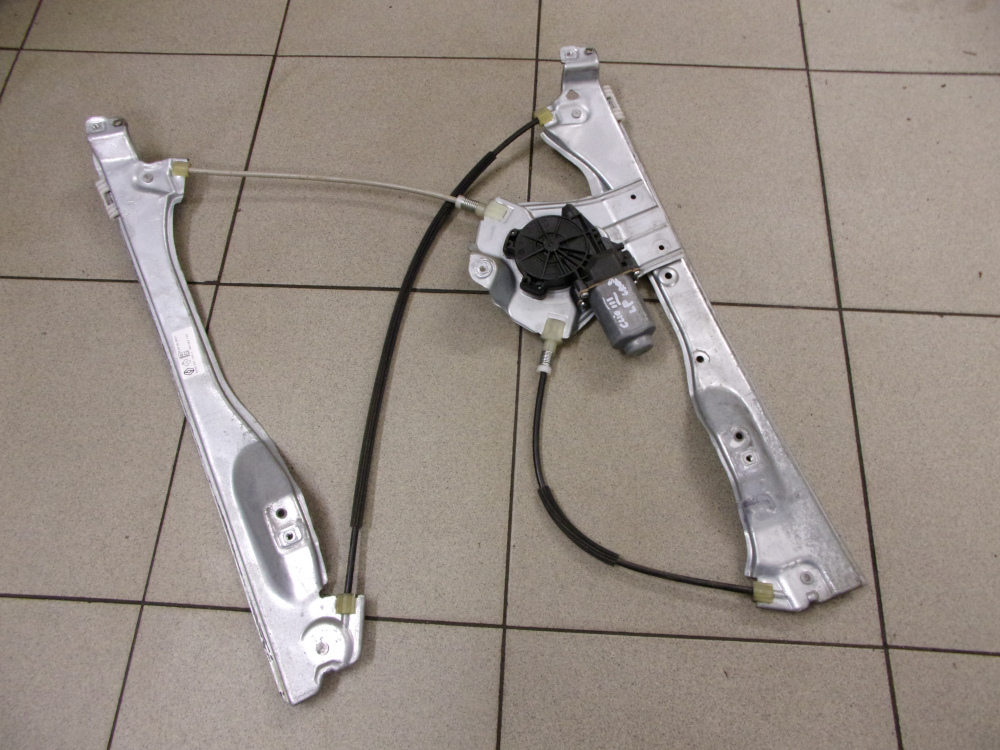 8200291145 Elektrická stahovačka levého předního okna Renault Clio III 5dv
