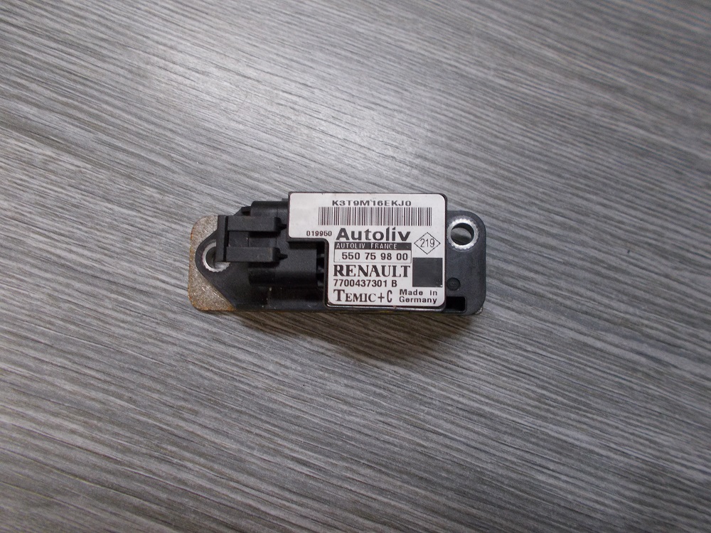 7700437301, 550759800 Boční snímač nárazu Renault Scenic I 1999-2003