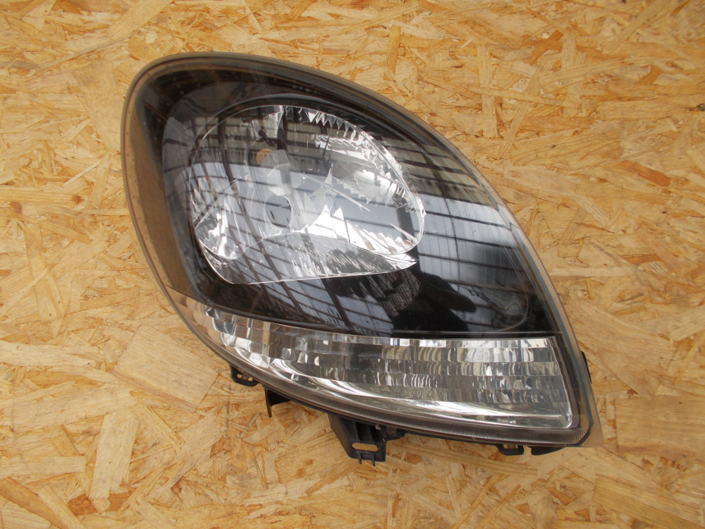 8200444260 Pravé přední světlo Renault Kangoo I