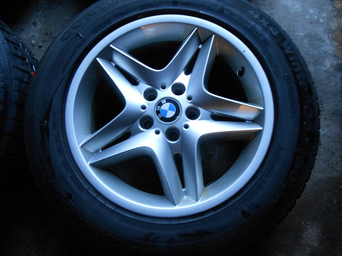BMW X5 8,5x18 5x120x72,5 - 255/55/18 105H CONTINENTAL 4x4, zimní obutá sada