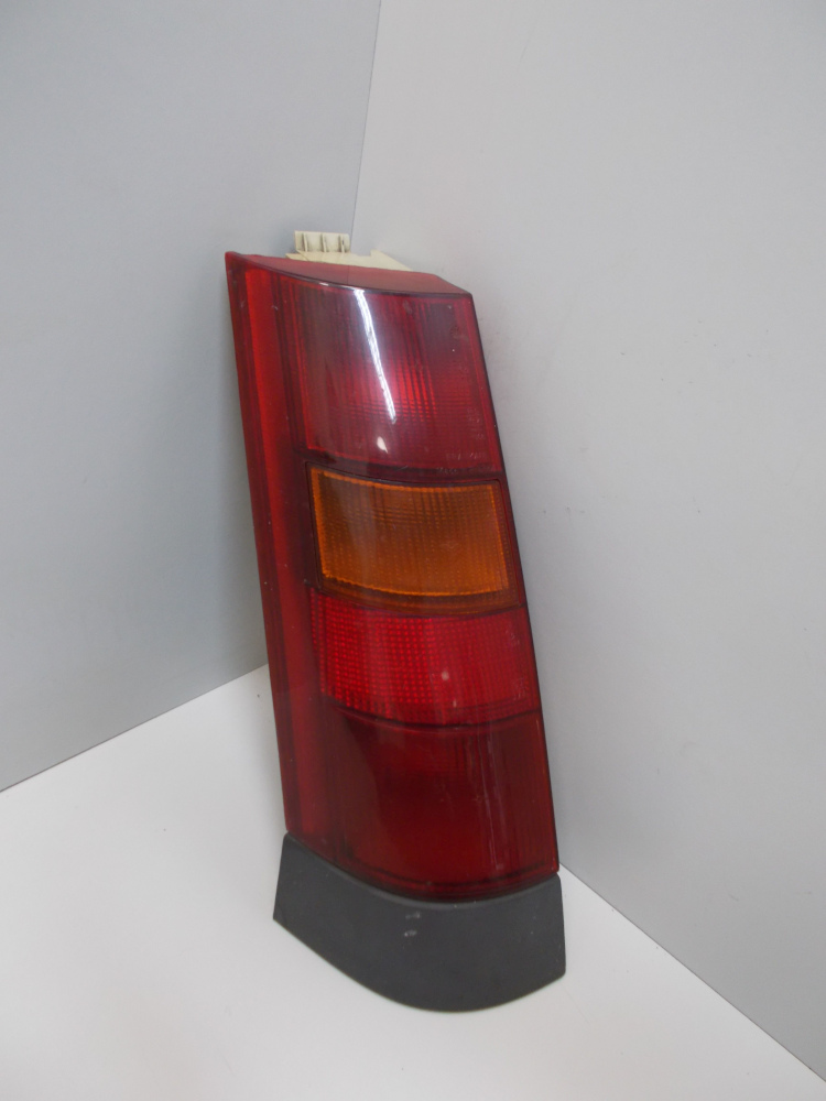 Levé zadní světlo Renault R5 Super